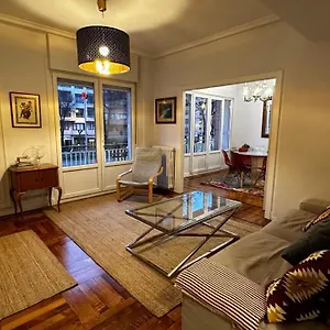 Fantástico En El Centro De Apartamento